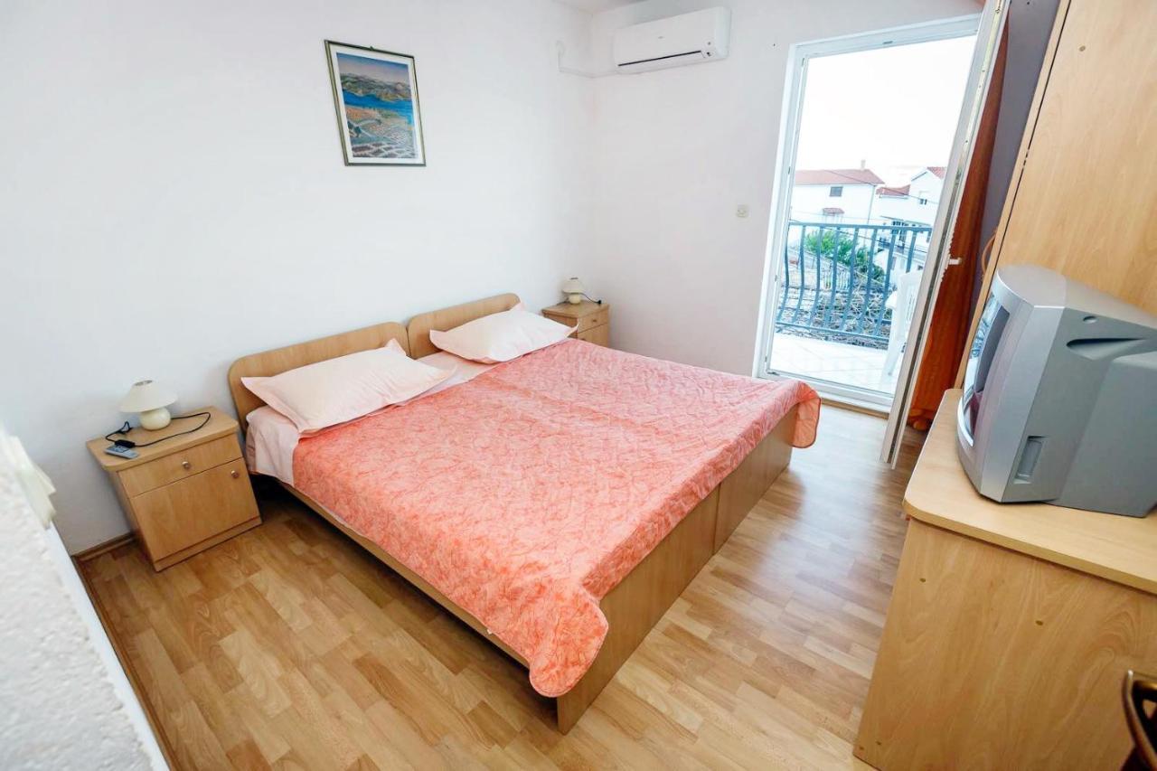 Apartments By The Sea Mastrinka, Ciovo - 4836 Trogir Exteriör bild