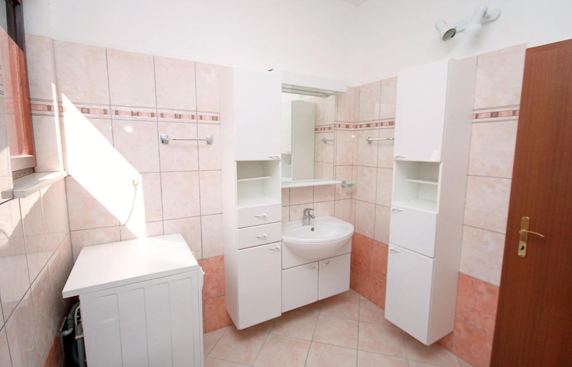 Apartments By The Sea Mastrinka, Ciovo - 4836 Trogir Rum bild